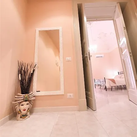Bed & Breakfast Antica Dimora Barocca 4*