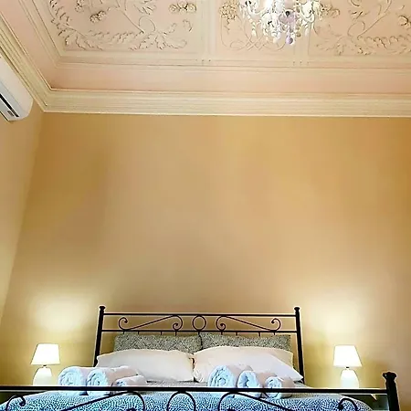 Antica Dimora Barocca Bed & Breakfast Acireale